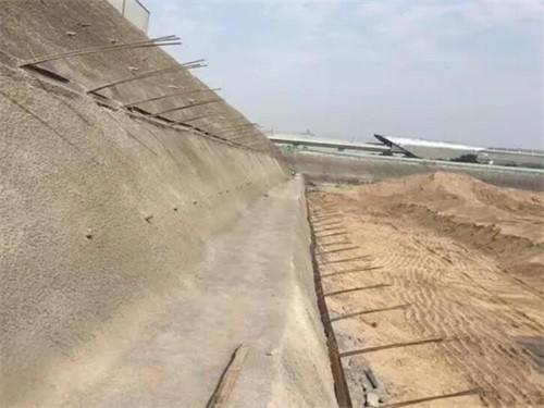 江津河道边坡加固